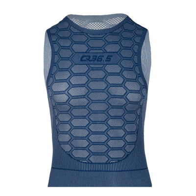 Q36.5  Base Layer 1 Sleeveless in Navy