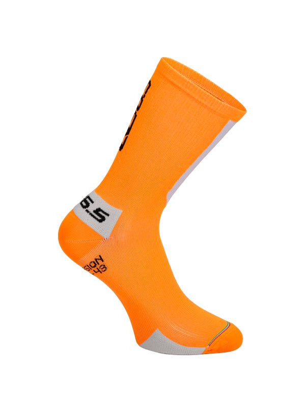 Q36.5 Compression Cycling Socks in Arancio Fluro