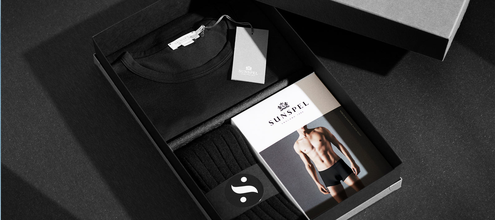 Black Label Box in Black
