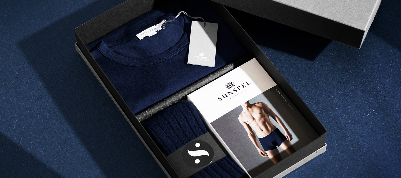 Black Label box, Navy