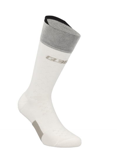 Q36.5  Running Socks White. COMMING SOON