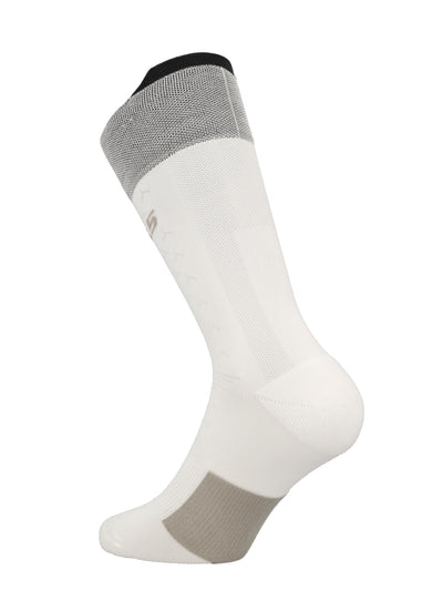Q36.5  Running Socks White. COMMING SOON